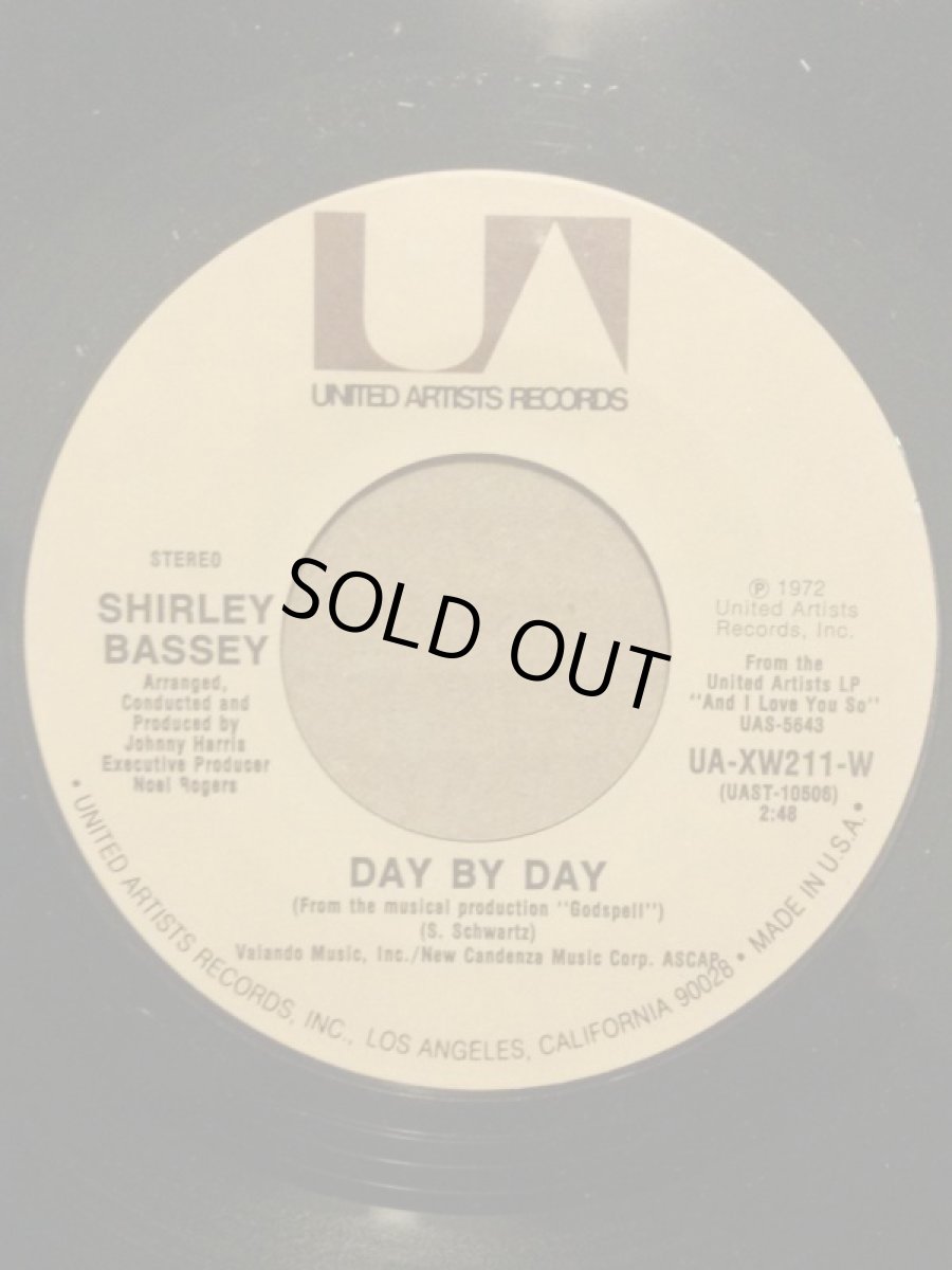 画像2: SHIRLEY BASSEY♪NEVER, NEVER, NEVER (GRANDE, GRANDE, GRANDE)♪ (2)