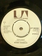 画像1: BOBBY WOMACK  ♪ DAYLIGHT ♪ (1)